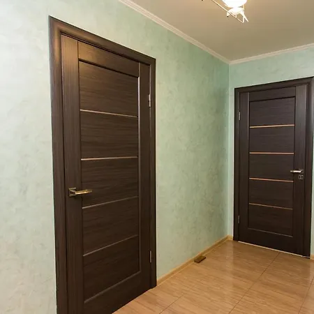 Подобово В Центрі Поряд Жд Ternopil Exterior photo